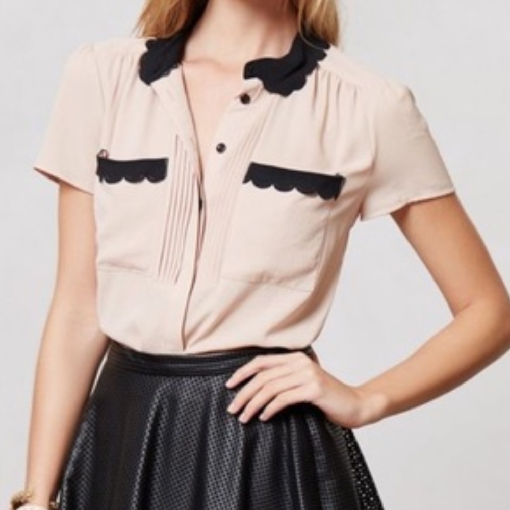 *NWOT* ANTHROPOLOGIE pale pink scalloped blouse